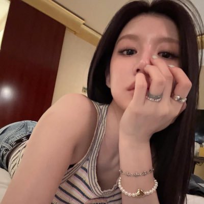 melekruby's profile picture. Sıcak Nevale🔥