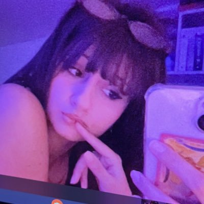 nana ⭑𓂃 Profile