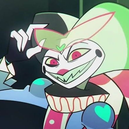 famouslyfizz's profile picture. Smile inside and out.