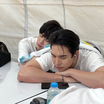 lovesmaxnat's profile picture. it’s in the user 🔖💙💖