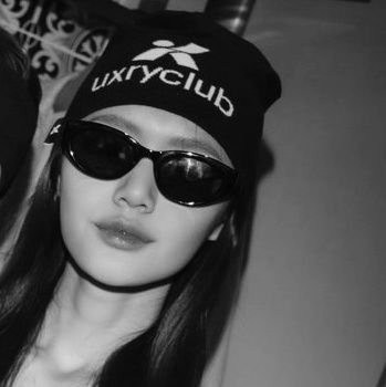 AshleyDevies8's profile picture. 