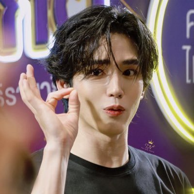 fwairytaynew's profile picture. "Live a happy Newwiee life 💗💙" (Tay Tawan, 2023)