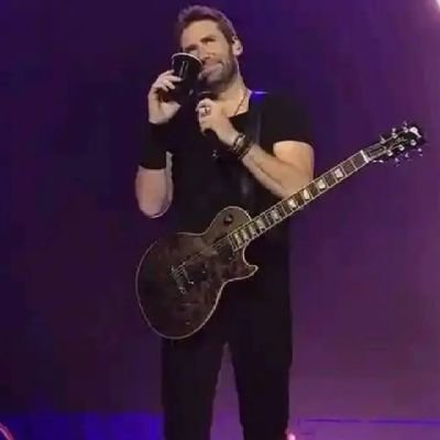 Chadkroege5615's profile picture. Mucians//band