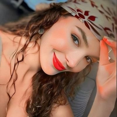 hiddleslwnsck's profile picture. comentarista de vidas reais e fictícias