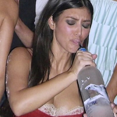 ntmlesiencels's profile picture. Ici on en découd tjrs qu’avec les fachos. Lapreuvepar3.