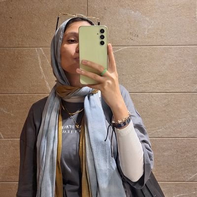 coldfishhhhhhh's profile picture. Ex-STEMer, Dentist.