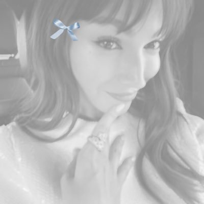 ficisne's profile picture. ⠀⠀⠀◟ ⠀⠀0.125