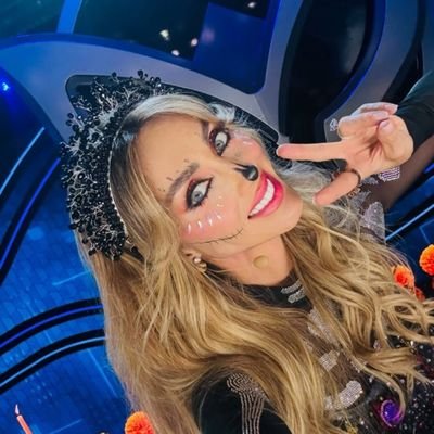 roseanne_santos's profile picture. Fan Account