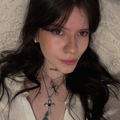 itsdaniux's profile picture. pruébame y verás que todos somos adictos