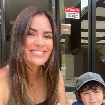 viviedgecombe's profile picture. Estrategia Digital RRPP Content Creator