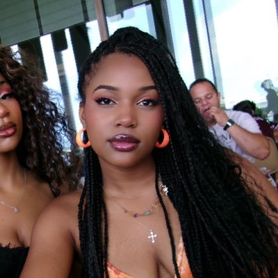 HEARTFELON's profile picture. the most beautiful antagonist $REIGN #TheGreatLockIn