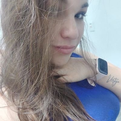 AlmaIxta's profile picture. Café, chocolate, música, leer, escribir y soñar.