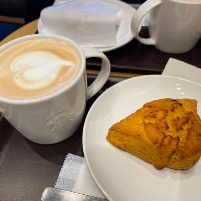 jqiwr4321's profile picture. 元jw２世⭐︎アラフォー夫婦+子供2人。2023.9フェードアウト。集会の日だった曜日に集会行かない罪悪感は無くなった。現役の頃は死ぬほど罪悪感感じて中々離れられなかったのに。むちゃくちゃマインドコントロールされてたんだなぁ…。