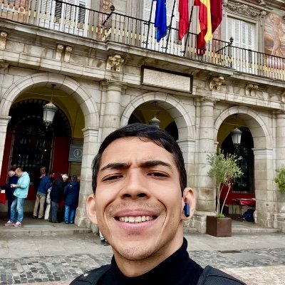 EmilioMonzn5's profile picture. 💪🏻📚🟨⬛️📈 ₿🚀🥩