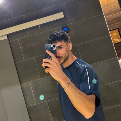 1__ramos__1's profile picture. 