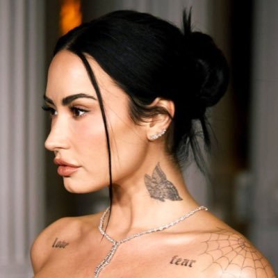 drewmetria_'s profile picture. i remember thinking… i am about to beat this b*tch up