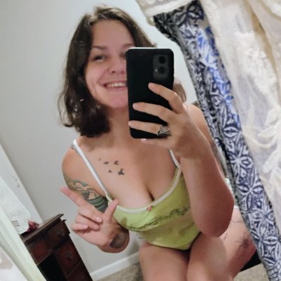 marlamisfit's profile picture. unhinged content || alt acct for @misfitmarla