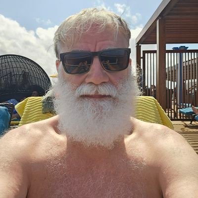 NCHairyDaddy69's profile picture. Lover of all things male.  Hedonist.  Loves to cuddle!