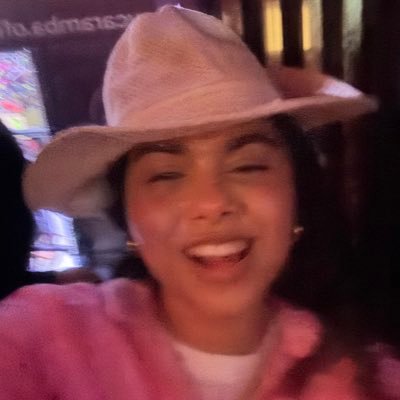 vxrxnxs's profile picture. quien coño de la madre te dijo a ti que yo caía bien