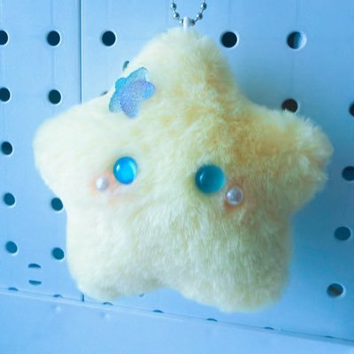 Xia861_daiso's profile picture. korea purchase proxy service 🌠Photocard holder sleeves collect book binder keychain snacks k goods🎆 다이소 인형 슬리브 홀더 앨범 콜북 과자 키링 💌 DM