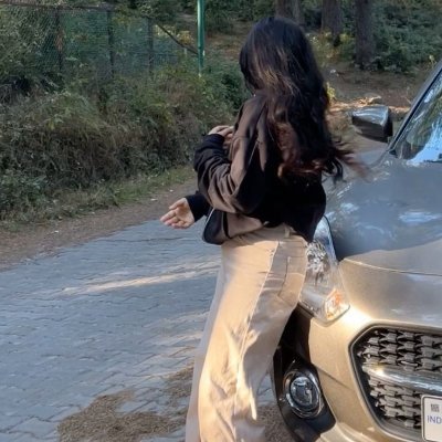 LenaLively01's profile picture. Be the energy you want to attract. ✨