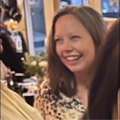 ajholda's profile picture. Mom. Education, Social Science, Sports and the Arts. Place. Community journalism. Law. Editor and writer.