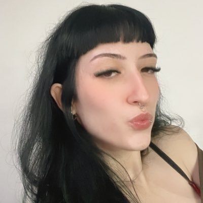 cahcaushow's profile picture. 444. | 21y