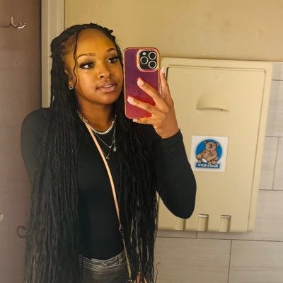 cravetyana's profile picture. 