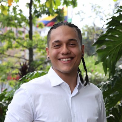 Disabaxi's profile picture. Ingeniero | Streamer | Gamer | Progresista | 🇨🇴