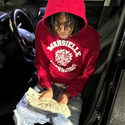 01margiela's profile picture. https://t.co/l6GF7kQoO4