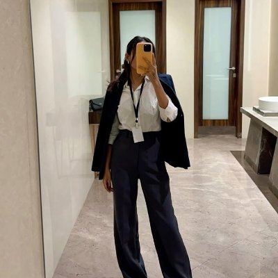 MoonlitChi6f's profile picture. #FinancialIndependence #WealthBuilding #InvestSmart #PassiveIncome #FinancialLiteracy