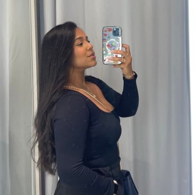 kinggrosa's profile picture. um anyways