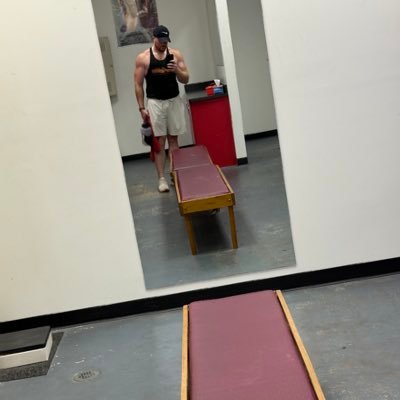 EZ_E18's profile picture. 