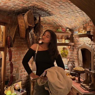 chaapinder's profile picture. what the helly