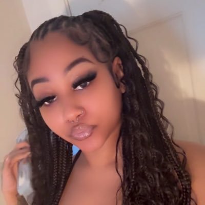 Wintterlustt's profile picture. New page run me back up ‌💌 Personally  responding to all DMs 📆