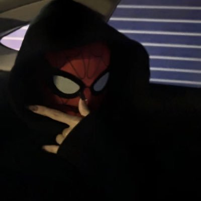 esthercurcio's profile picture. uma metamorfose ambulante