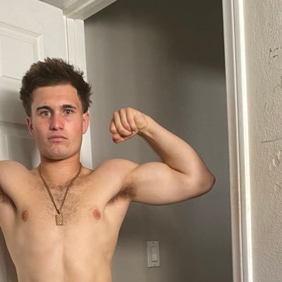 Brennerwoo19135's profile picture. “Master Brennerwood” 6,3ft / foot size 12/ 18yrs/ college student /PLUMBER/ blonde/ white/ straight😈 https://t.co/ELaeSNTUYQ