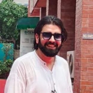 karlremarxx's profile picture. Writing from the peripheries.