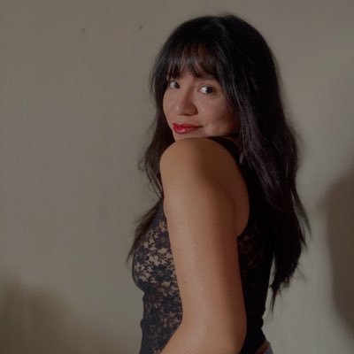 nikthya's profile picture. 