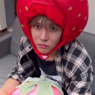 sstarmatsuu's profile picture. เพี้ยนมากถึงมากที่สุด ขนาดท้องยังร้องจ๋องจ๊อก