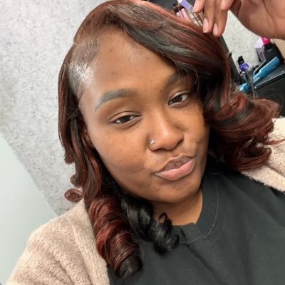 FavHomegirlAmb's profile picture. A natural homegirl ass bitch.