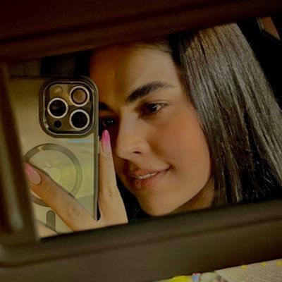 mahca_md's profile picture. اصلا و به هیچ وجه و تحت هیچ شرایطی من و حرفامو جدی‌ نگیرید!