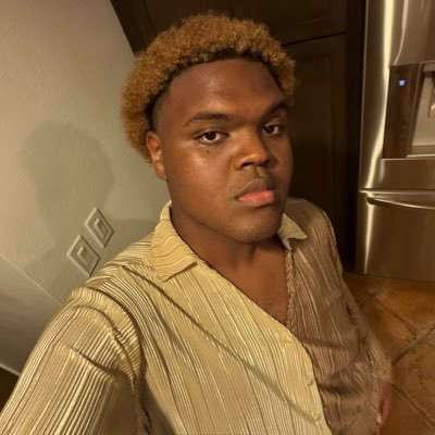 gxldbxtch's profile picture. No supiste dar lo que yo te di