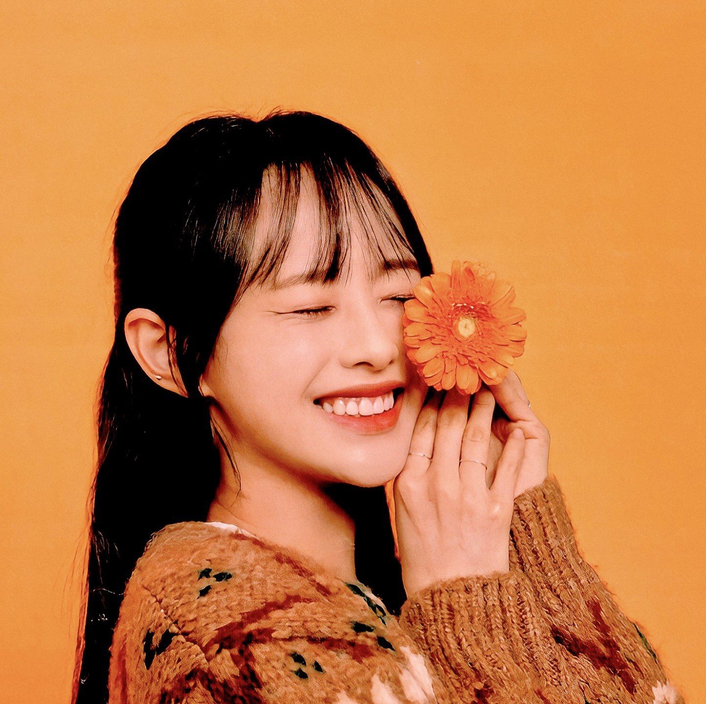 menthilas's profile picture. 𝗧𝗜𝗗𝗔𝗞 𝗡𝗬𝗔𝗧𝗔 ㅡ Di antara ruang sunyi dan semesta, ia berdiri; melangkah dengan cahaya, menulis takdirnya di langit tak terbatas.