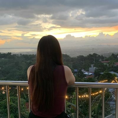 jmlynrgdds's profile picture. a little bit of everything 🖤