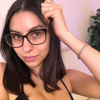 ClaraAliso30020's profile picture. Just here for anything serious that comes my way 🤷🤷🤷not here for games