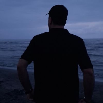 mohamadha320599's profile picture. 