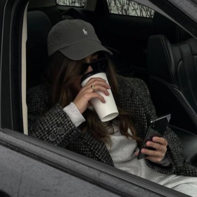 Fionagalleger1's profile picture. https://t.co/GgWDzpaBNa