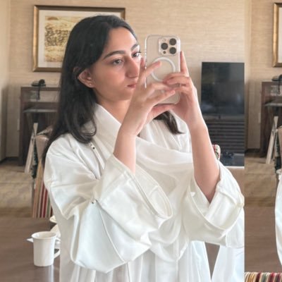 sssehaar's profile picture. law student