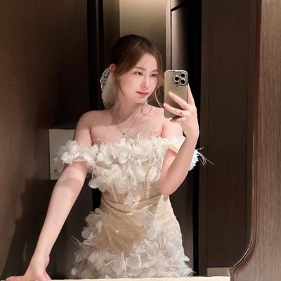 arazzaez's profile picture. 🇹🇭🇰🇷 WEB3의 아름다움을 사랑해요.